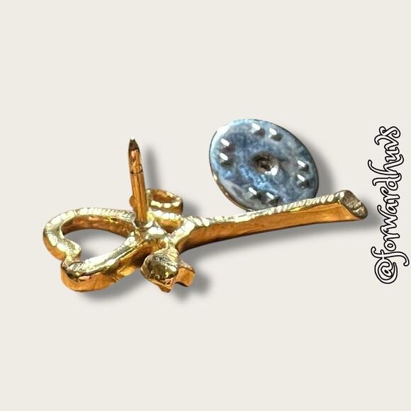 Bundle Sale 3 for $15 | Gold Tone Heart and Leaf Pin – 1” - Picture 6 of 7